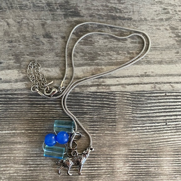 Necklaces - Picture 3 of 5